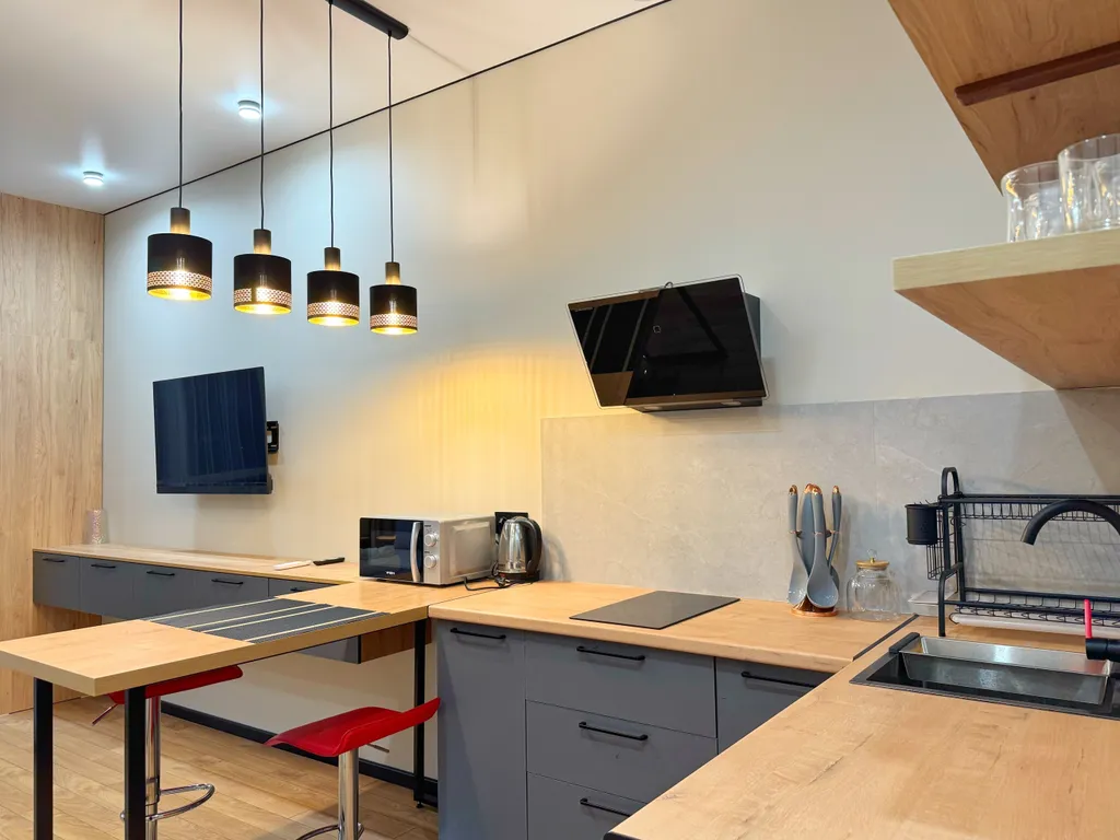 Уютная студия прямо напротив Mega Alma-Ata