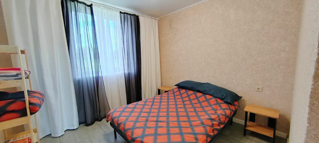 Дом на берегу озера