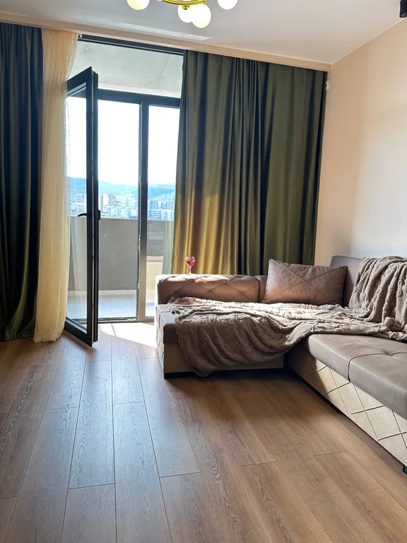 Olive Dream светлая квартира с балконом, Wi-Fi и видом на горы