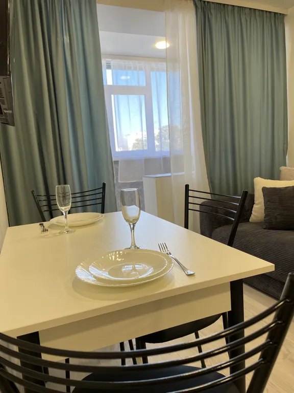 Студия в центре у моря