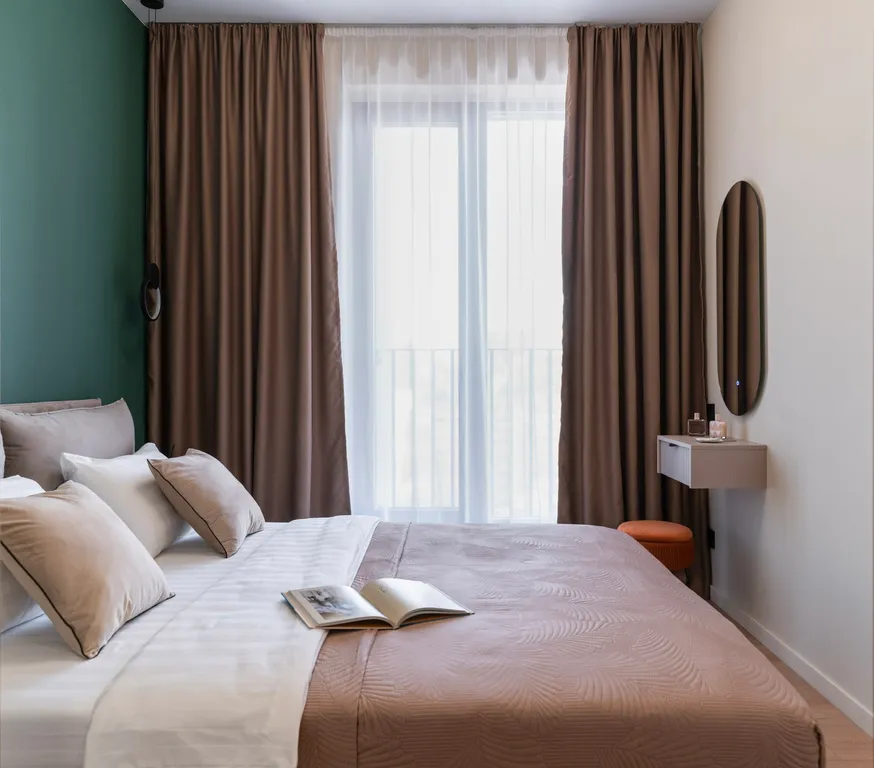 Просторная дизайнерская квартира с видовой терассой на берегу моря