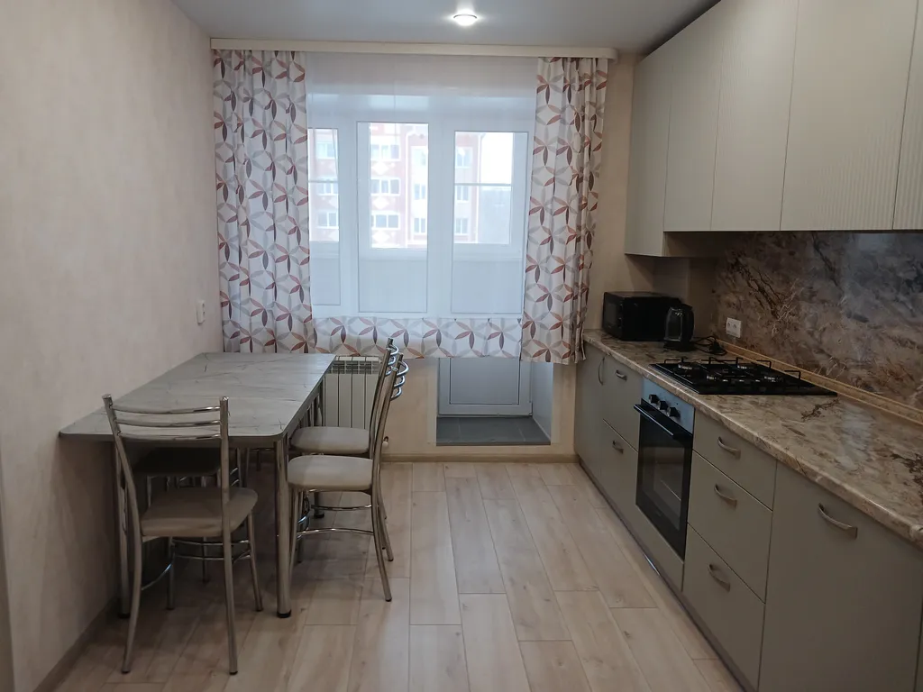 2х комнатная новая уютная квартира, малоэтажная застройка