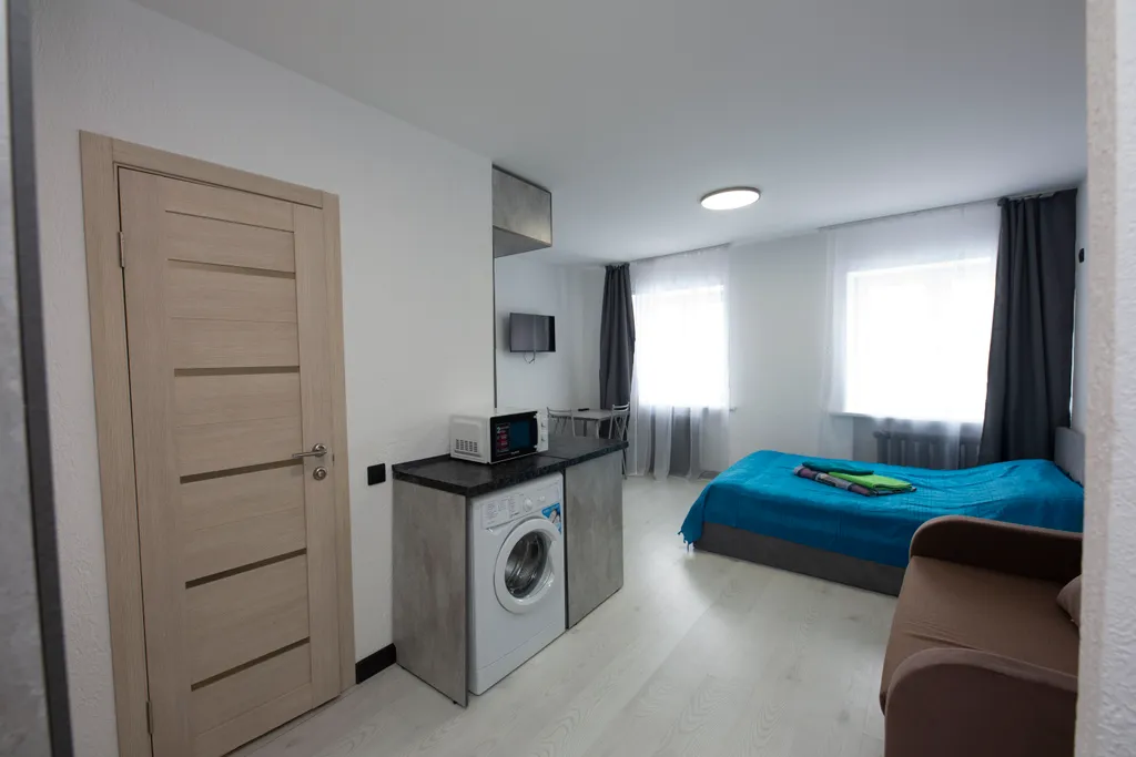 Студия в районе Нефтегаза на Мельникайте