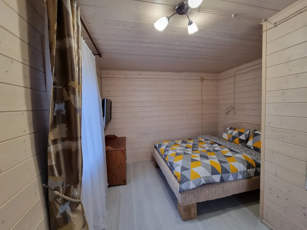 Коттедж Уютный загородный дом с большой гостиной — Стеклянный