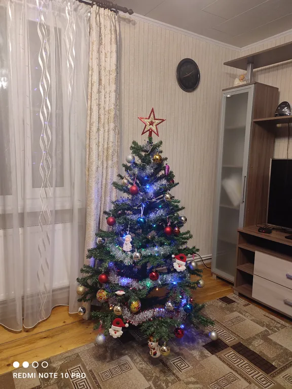 Полдома с банькой с отдельным входом