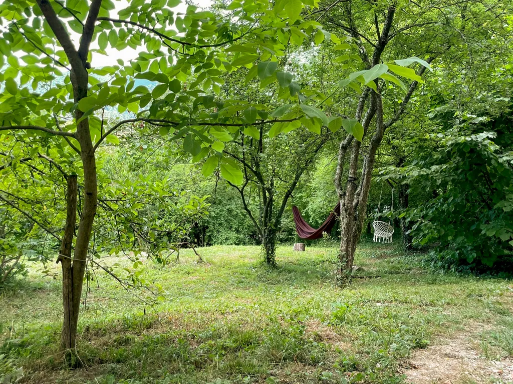 Круглый дом в горах