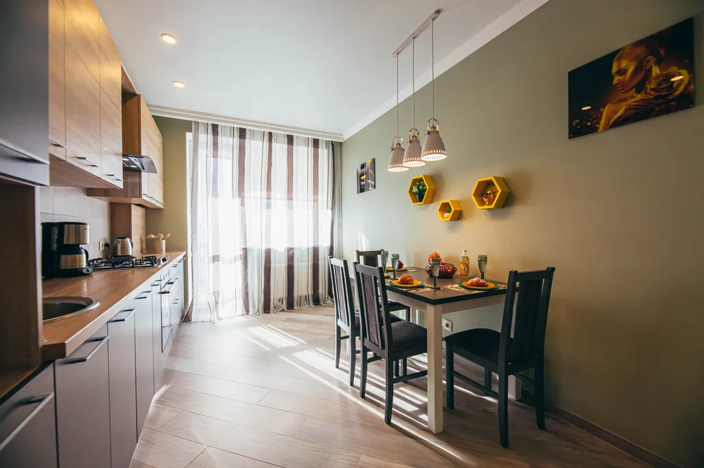 Двухкомнатная квартира в самом центре — аренда посуточно в Калининград