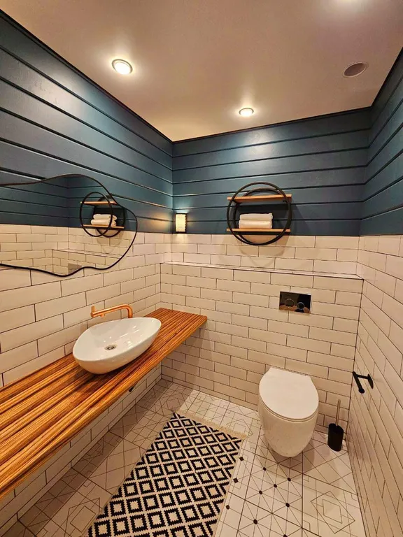 Дом с террасой с выходом на озеро