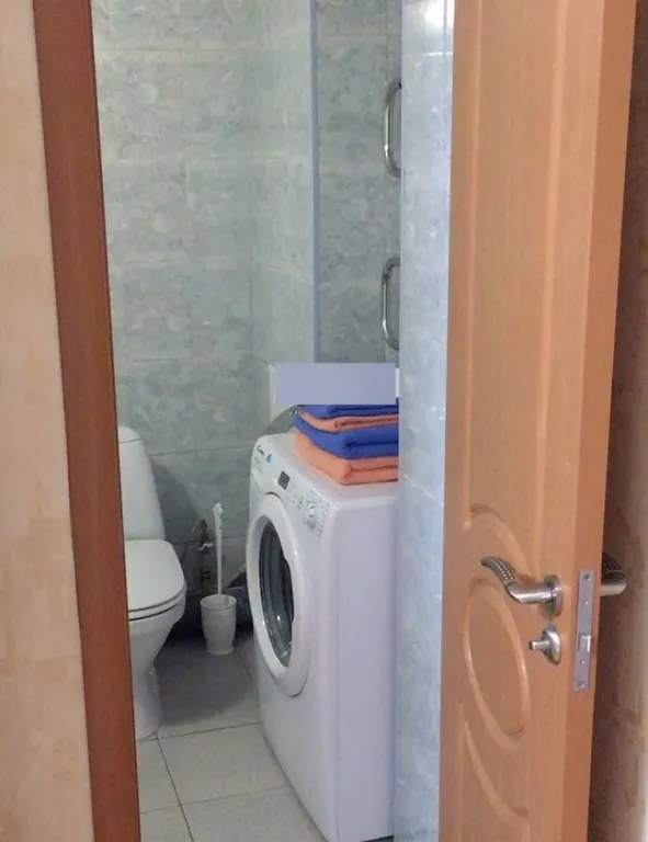 Апартамент с видом на бульвар, храм