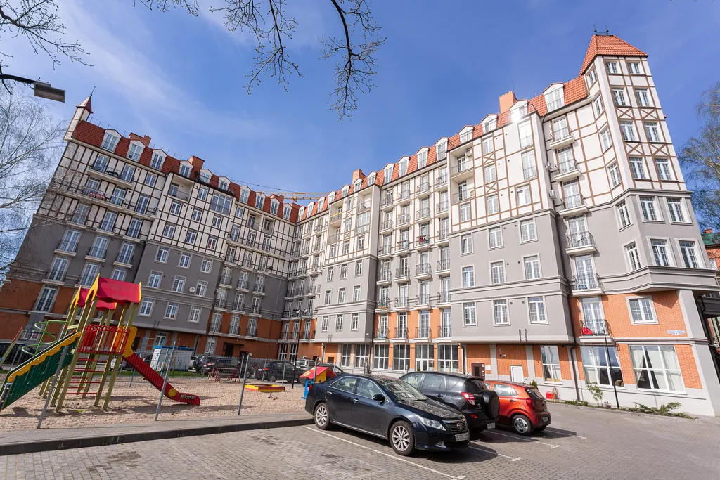 4-комнатная Квартира