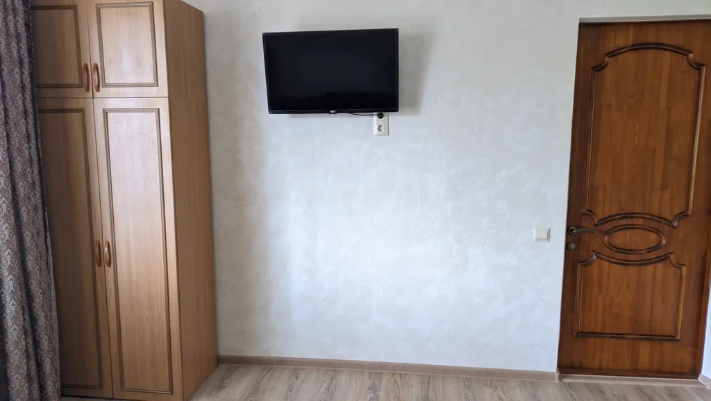 Квартира Квартира Трехместные комнаты с отдельным санузлом и душем — Сухум