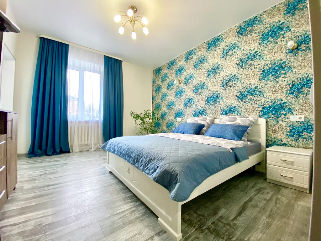 Двухкомнатная квартира в центре города — аренда посуточно в Рославль