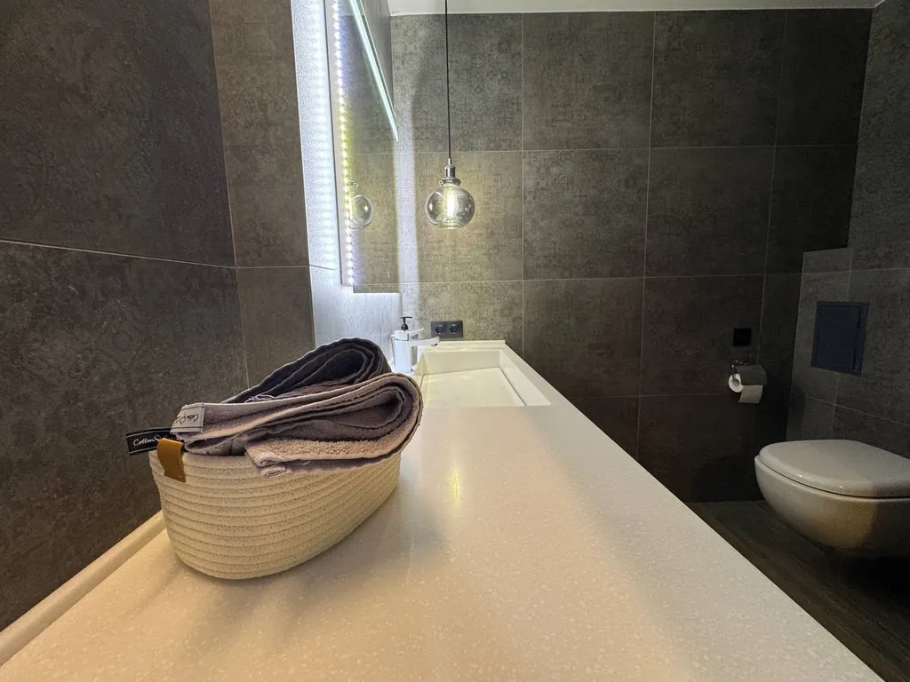 2-х комнатная квартира студия с дизайнерским ремонтом