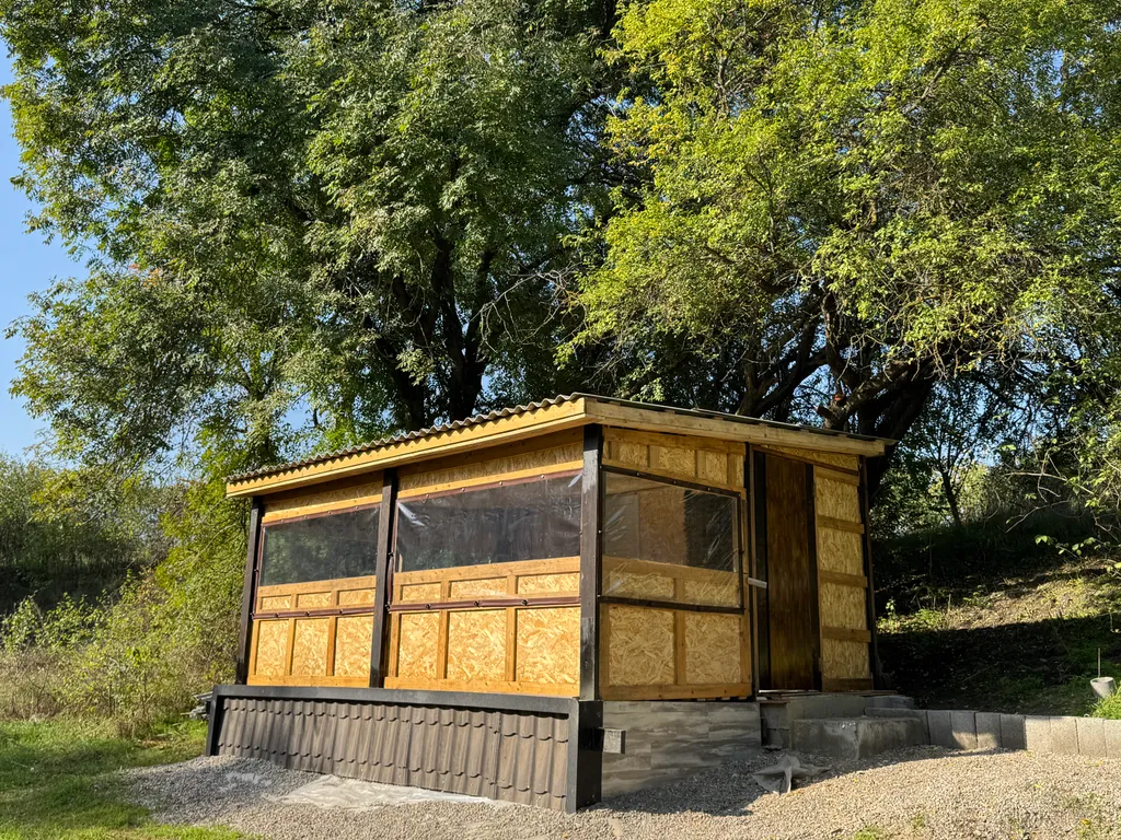 Уютный дом с беседкой и мангальной зоной