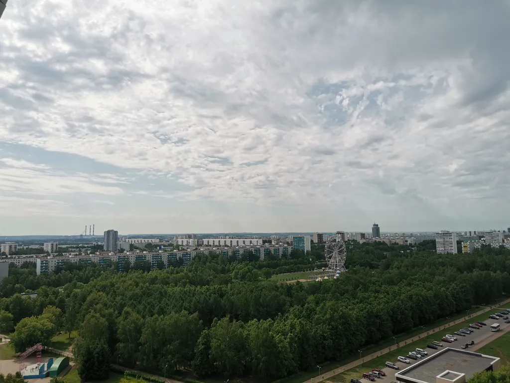 Уютная квартира возле парка на 17 этаже