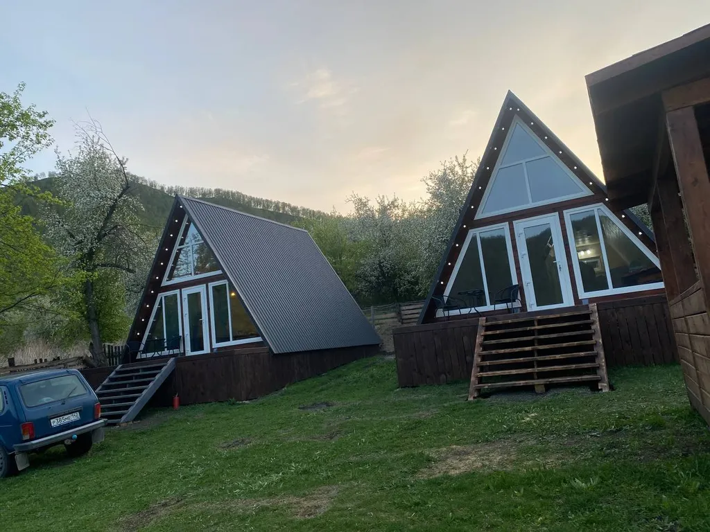 Стильный новый a-frame домик