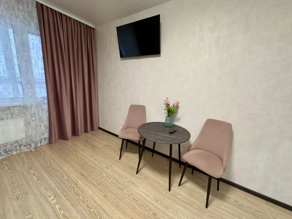 Уютная двухкомнатная квартира на ауре