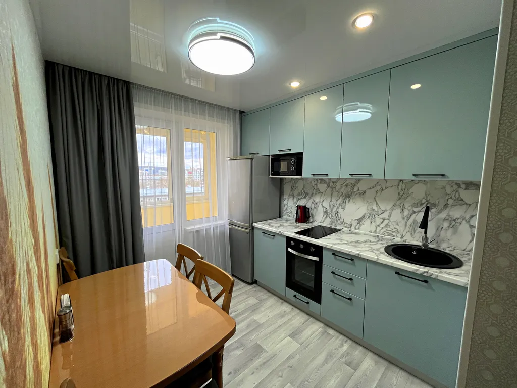 Уютная квартира в ценре города — аренда посуточно в Новокузнецк