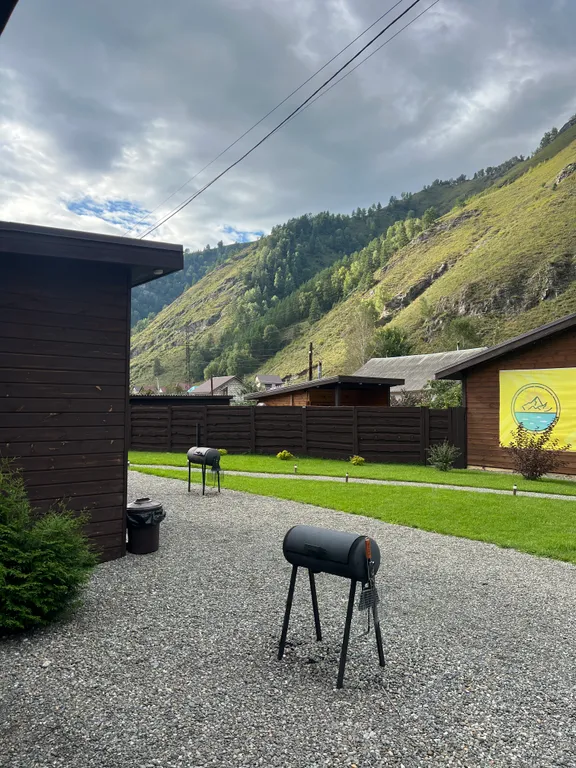 Дом благоустроенный с видом на гору