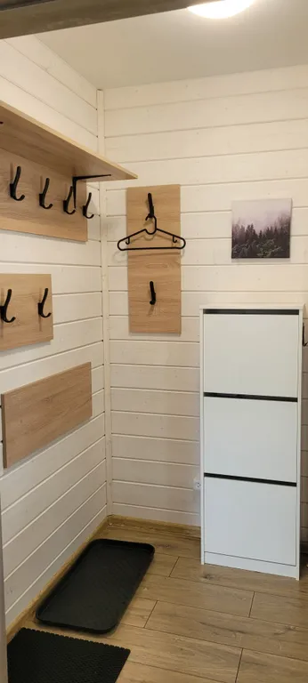 Уютный дом с банным домиком рядом с лесом