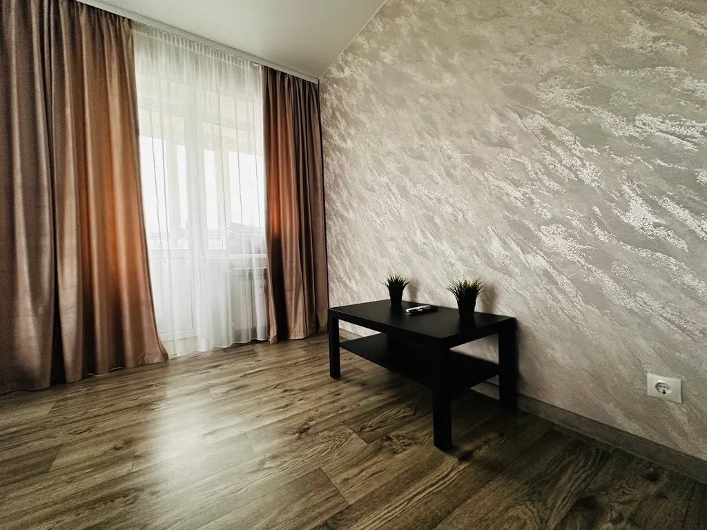 Квартира с евроремонтом в новом доме в центре города