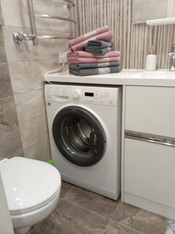 Уютная современная евродвушка с шикарным видом из панорамных окон