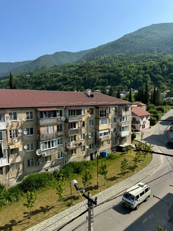 Квартира Квартира Уютная студия в 2 минутах от моря — Гагра