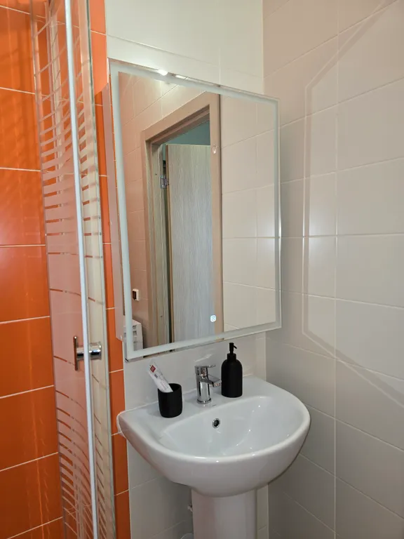 Уютная студия с панорамным окном у метро Парнас