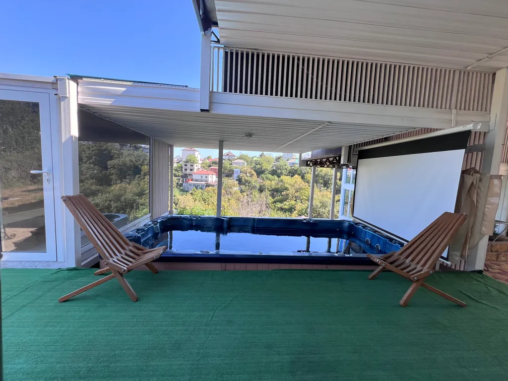 Уютный таунхаус с теплым бассейном и баней