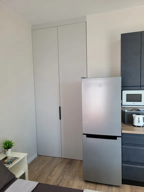 Современная студия у моря с видом на бассейн и горы