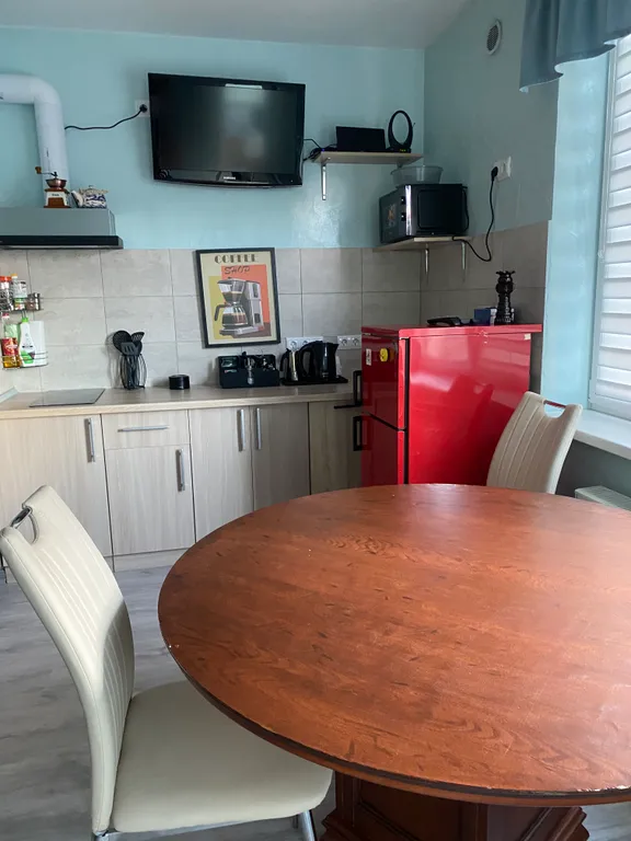 Квартира коммунальная двухкомнатная