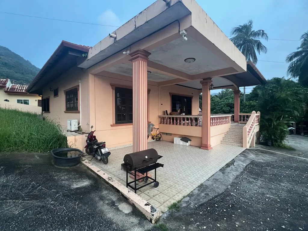 Уютный дом с 2 спальнями и BBQ в тихом месте рядом с пляжем Карон