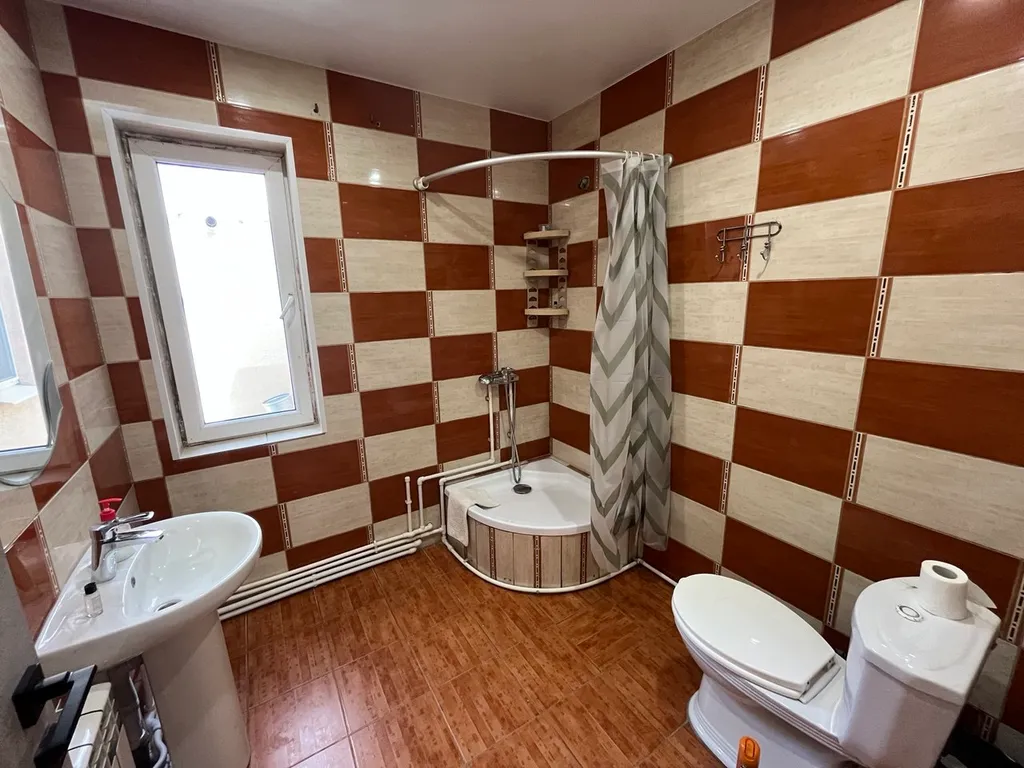 Уютный домик в тихом районе