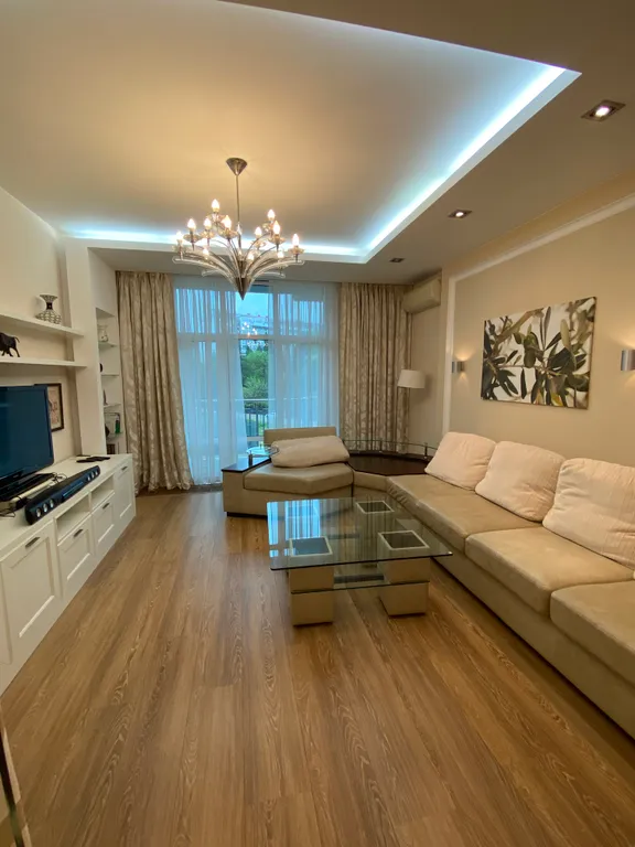 Просторный апартамент в Золотом Треугольнике Сочи