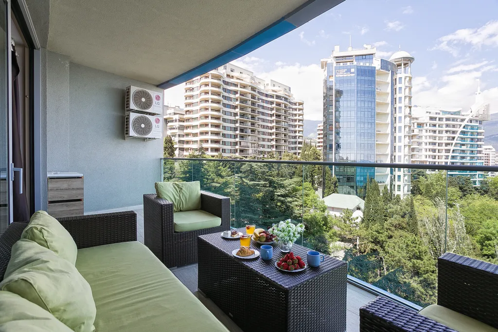 Апартамент и терраса с сумасшедшим видом на море в Приморском парке