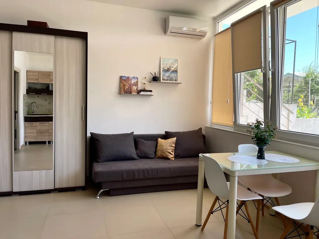 Квартира у моря в частном доме