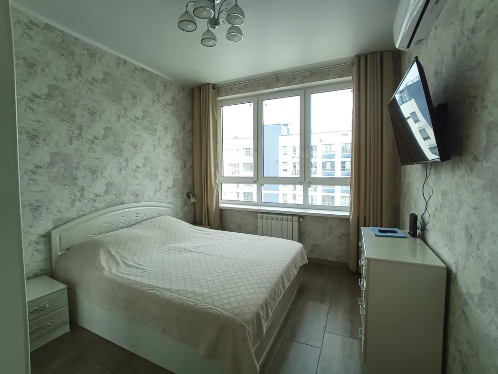 Свежая двушка в шаге от метро