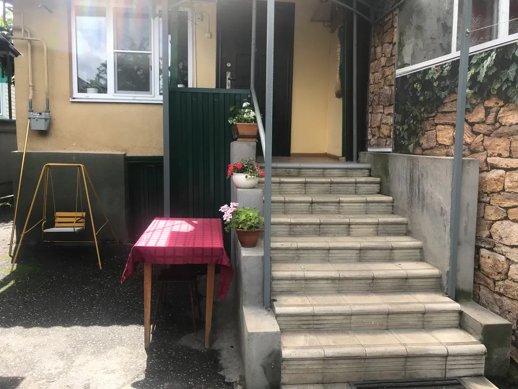 Коттедж Часть Дома с двориком — Кисловодск