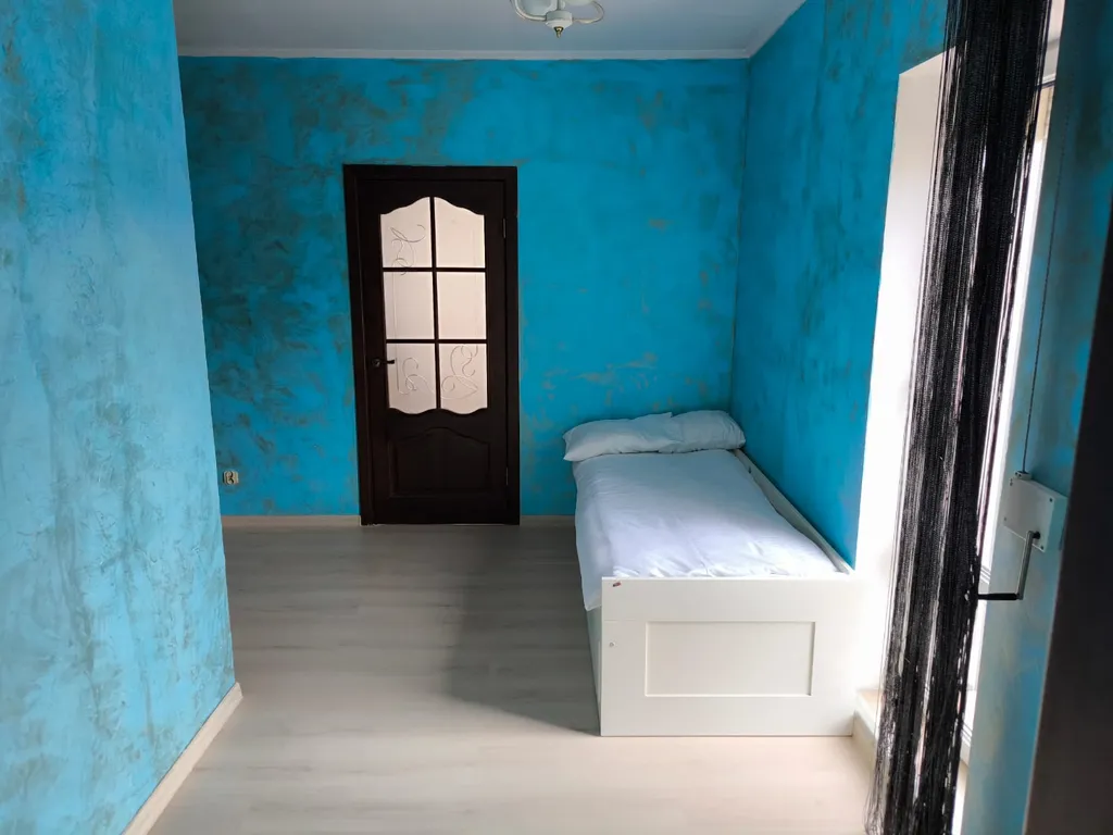 Уютный дом с бассейном, сауной и камином