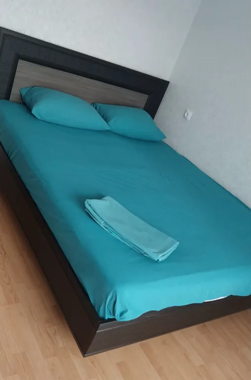 Евротрёшка в районе лётного училища