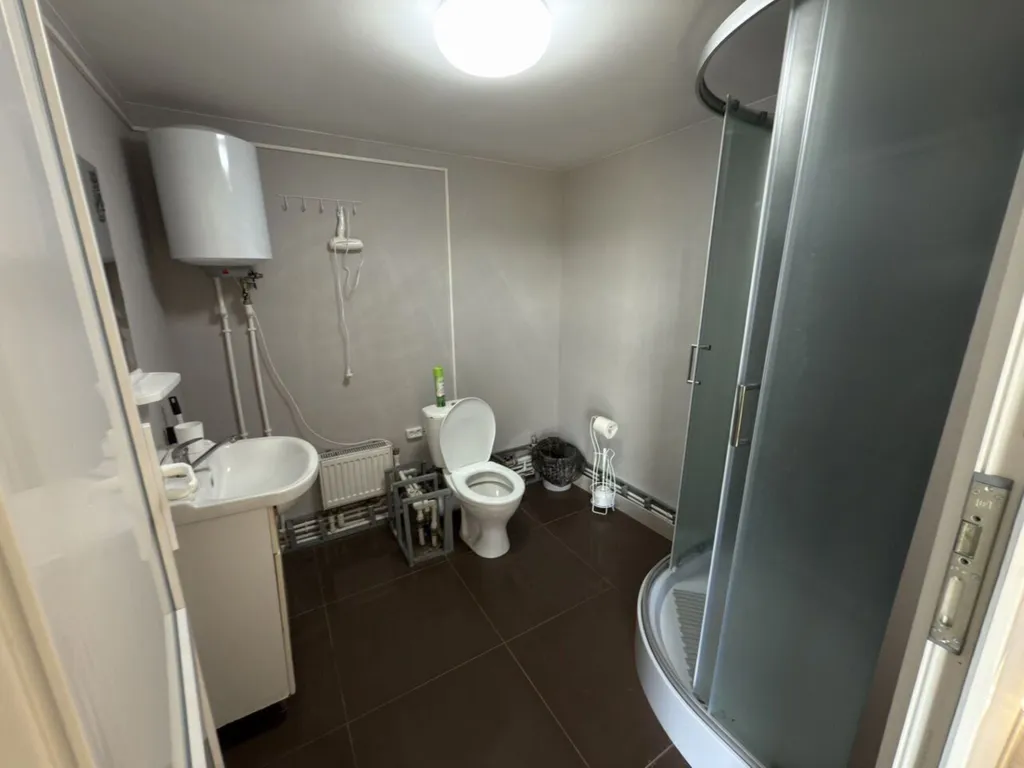 Глэмпинг у peки Bолoста