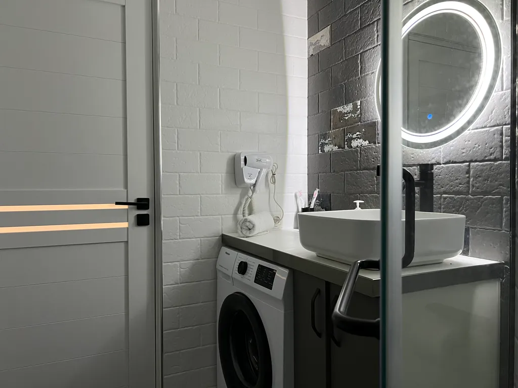 Creative Studio-Work and Relax by Republic Square