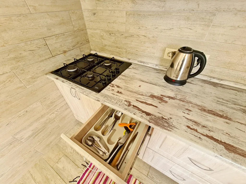 Коттеджу моря: костровая чаша камин детская территория бассейн баттут.