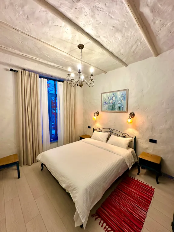 Санторини в горах