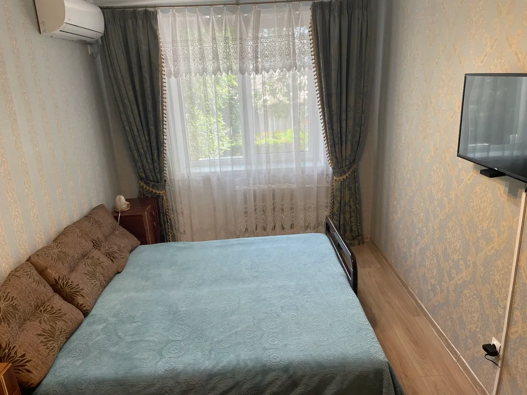 Квартира Уютная 3-х комнатная квартира — Евпатория