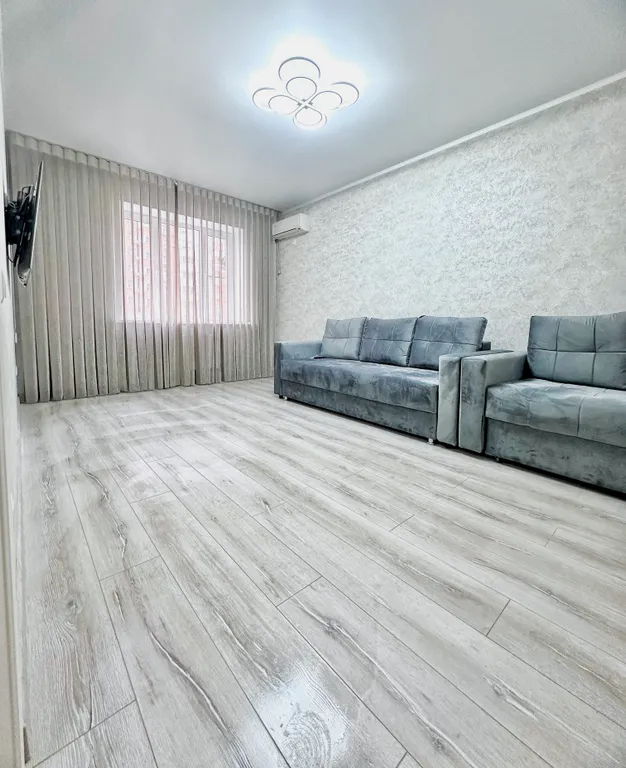 Уютная и чистая квартира с видом на парк Галицкого.