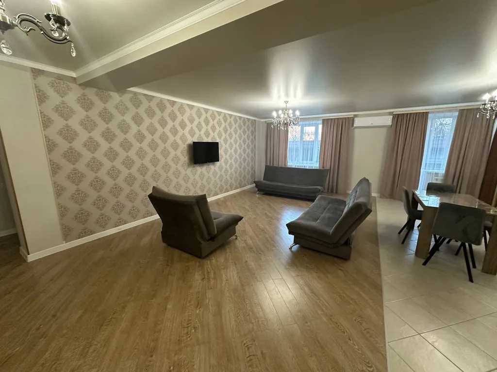 Просторная квартира в курортной зоне — аренда посуточно в Ессентуки