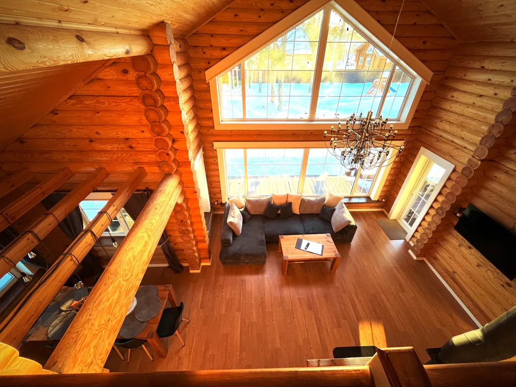 6-комнатный Дом