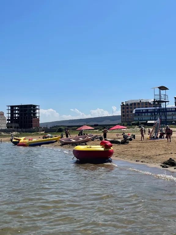 Уютная квартира с видом на море, первая береговая линия, евродвушка