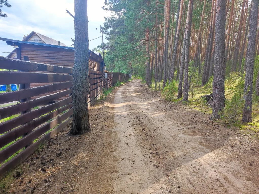 Дом А-фрейм на берегу озера